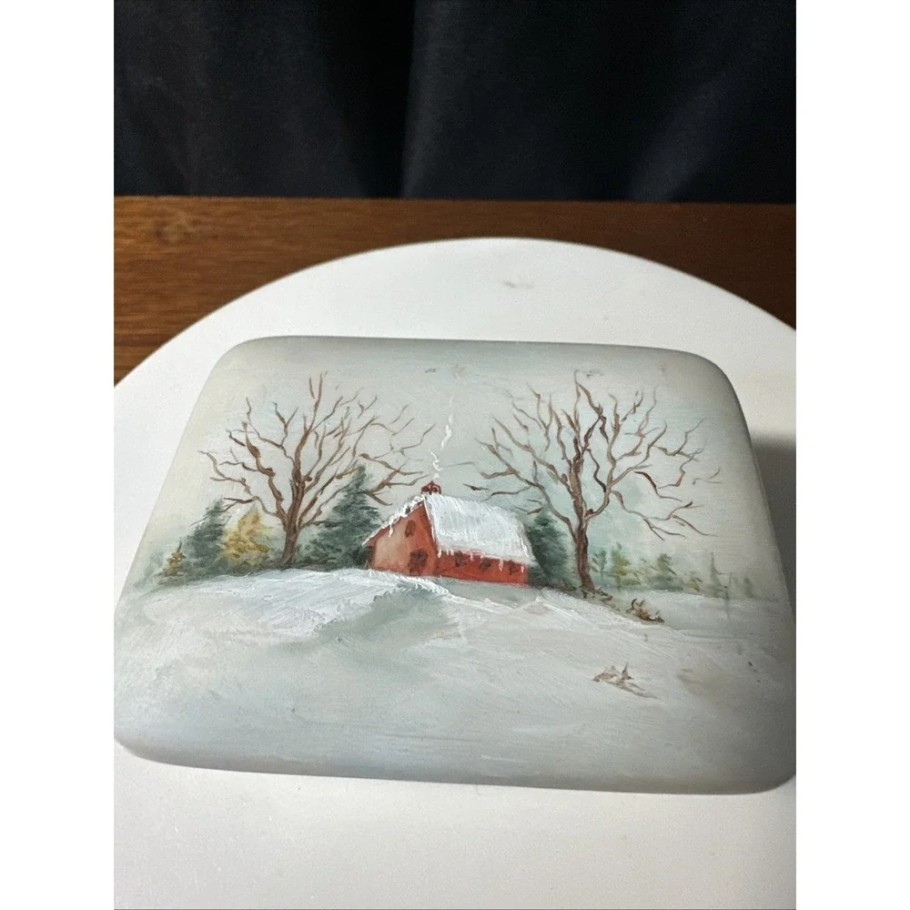 Vintage Small White Green Red Porcelain Trinket Jewelry Vanity Pill Box With Lid